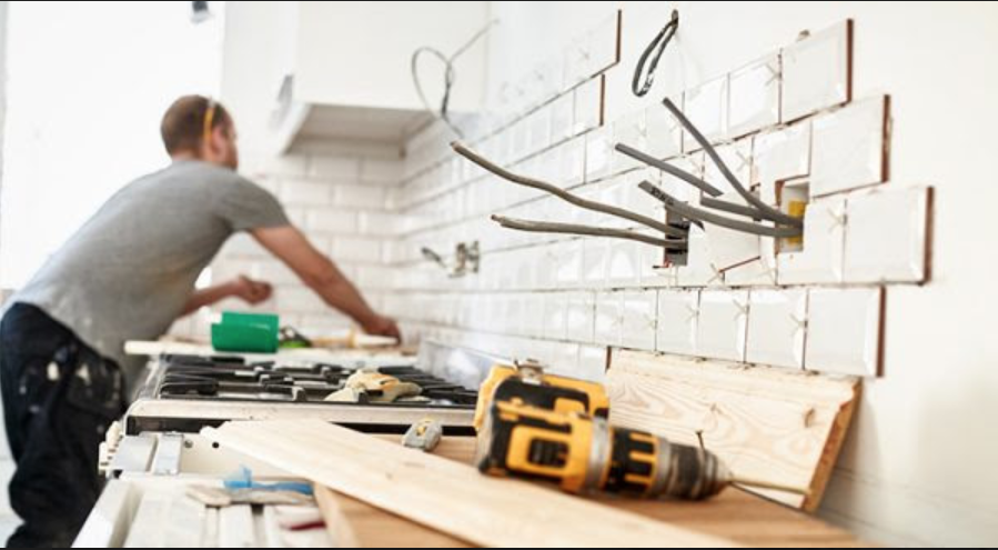 Should You Fix Your House Up or Sell Like It Is Now?