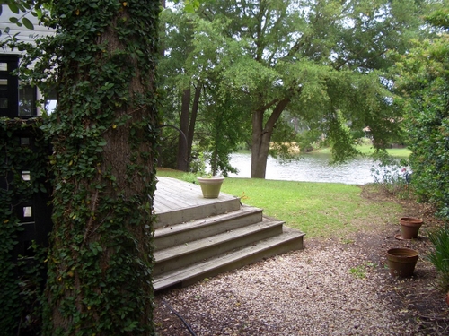 586 Heron Pointe Lake